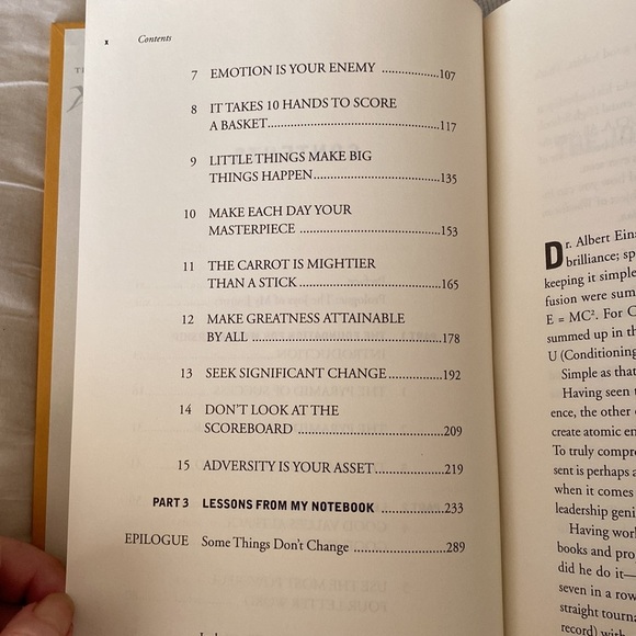 WOODEN ON LEADERSHIP by JOHN WOODEN Hardback GUC - Picture 4 of 4